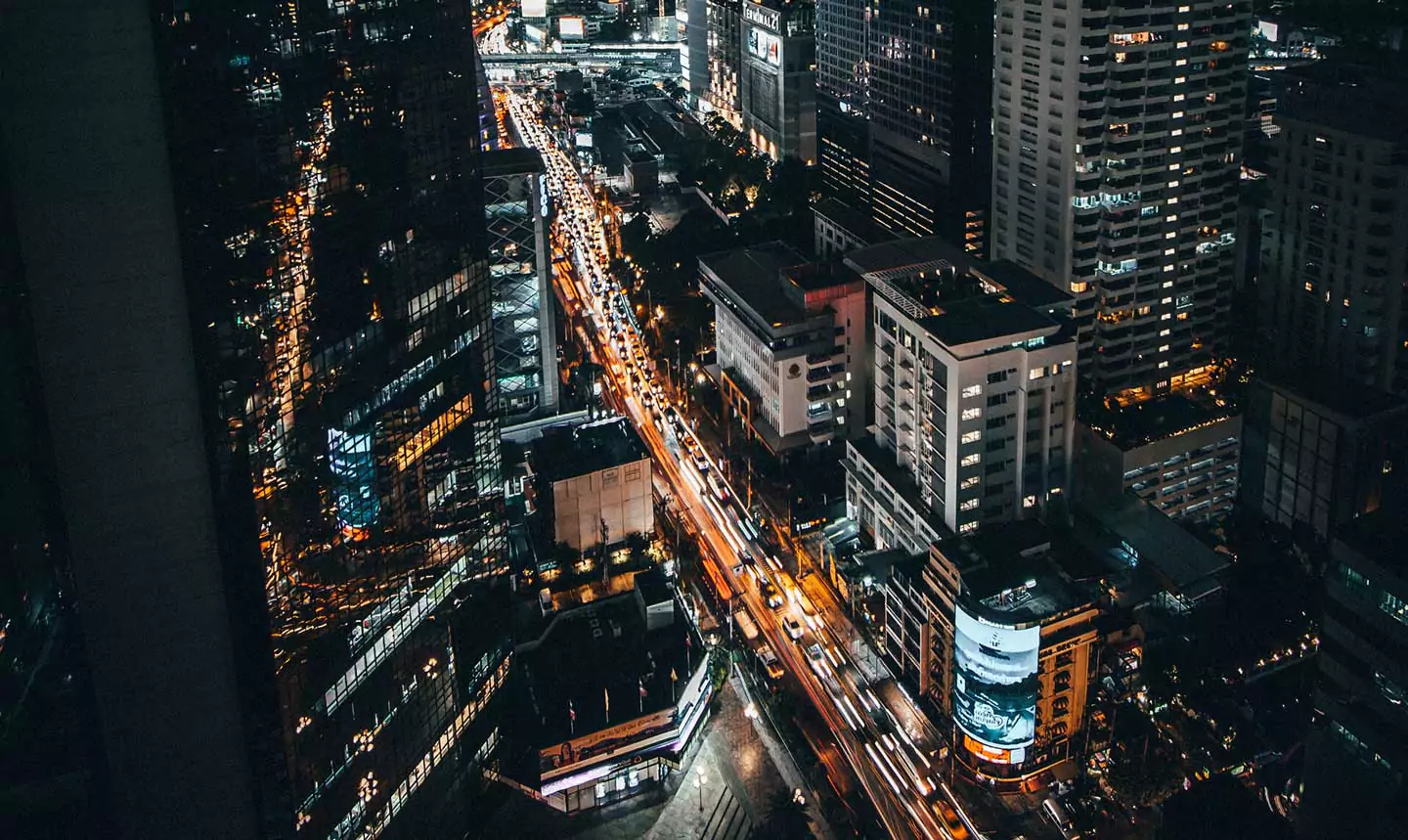 testimonials-bg-medium